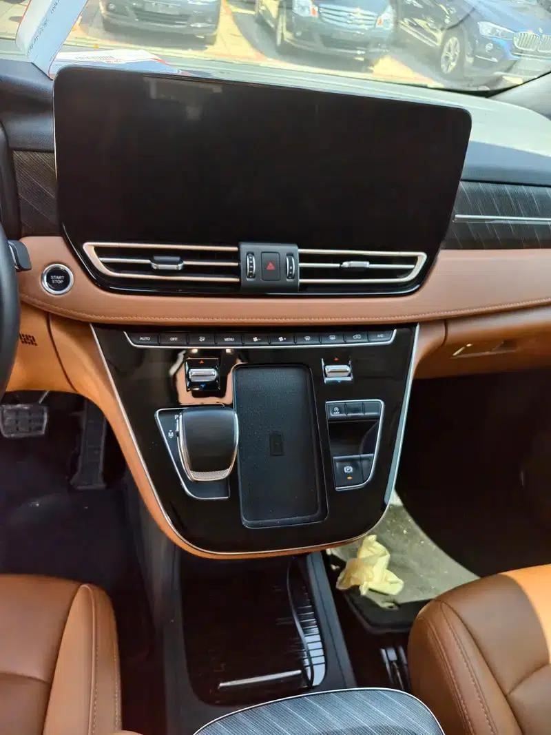 Hongqi HQ9 2022 Intelligent Flagship Edition — миниатюра 7