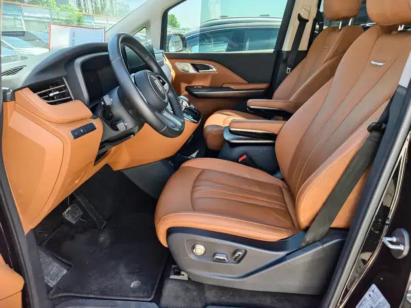 Hongqi HQ9 2022 Intelligent Flagship Edition — миниатюра 8
