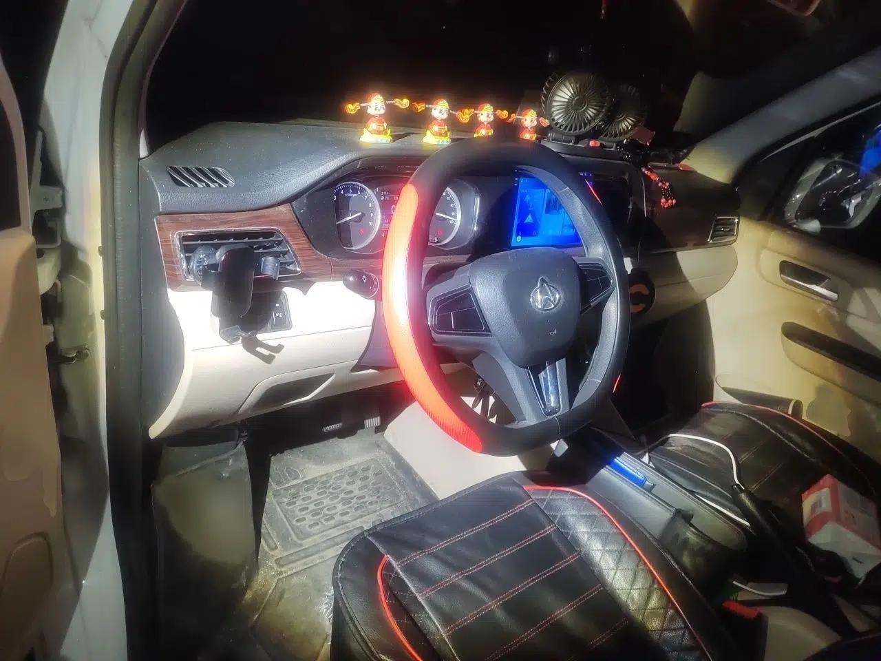 CHANGAN KUAYUE Xing V7 EV 2025 Model, 285 km, Smart Enjoyment Version, 6-seater, Ningde 2C, 41.86 kWh — миниатюра 18