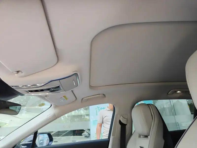 Hongqi HS3 2023 2.0T AWD Pro Edition — миниатюра 12