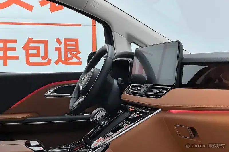 Hongqi HQ9 PHEV 2024 AWD Luxury Edition — миниатюра 24