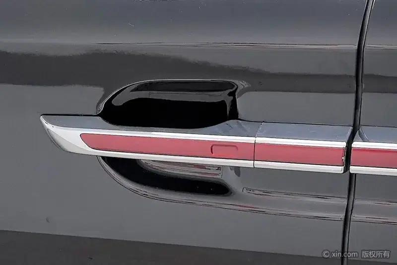Hongqi HQ9 PHEV 2024 AWD Luxury Edition — миниатюра 10