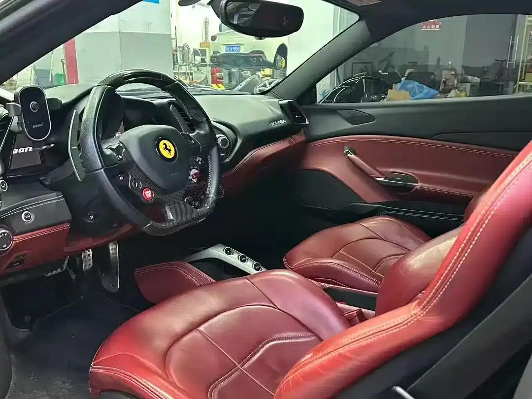 2015 Ferrari 488 GTB — миниатюра 14