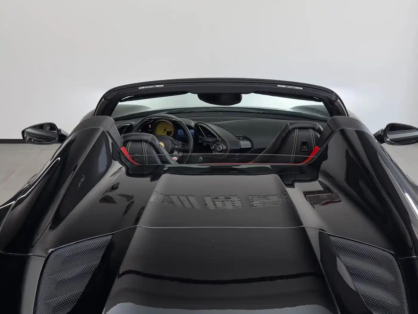 2015 Ferrari 488 Spider — миниатюра 16