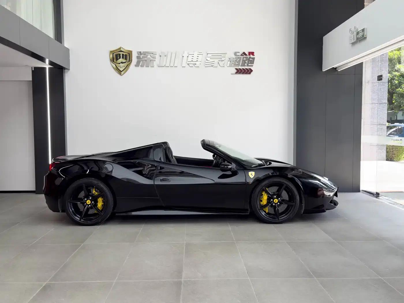 2015 Ferrari 488 Spider — миниатюра 10
