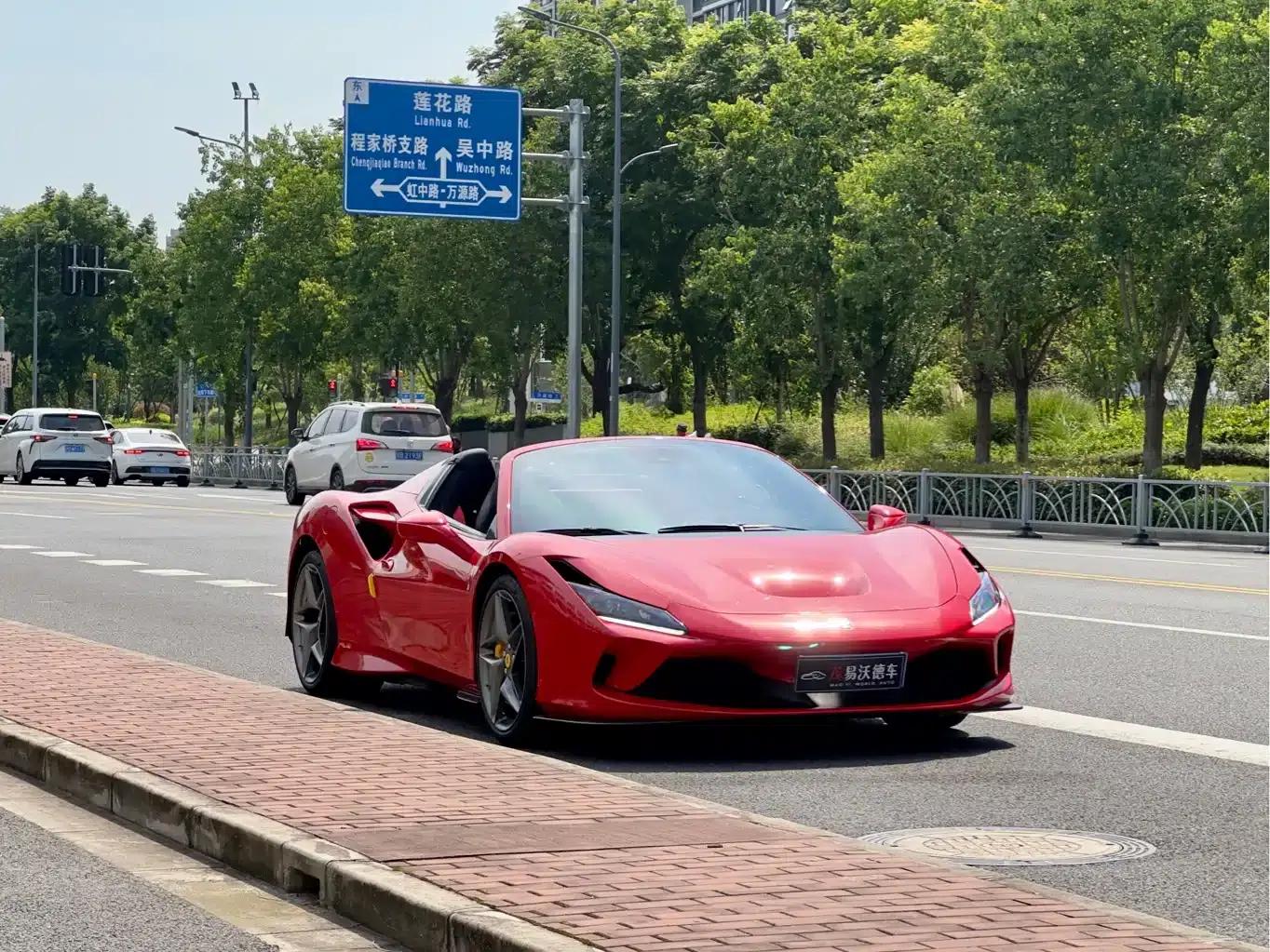 Ferrari F8 Spider 2020 3.9T V8 — миниатюра 3