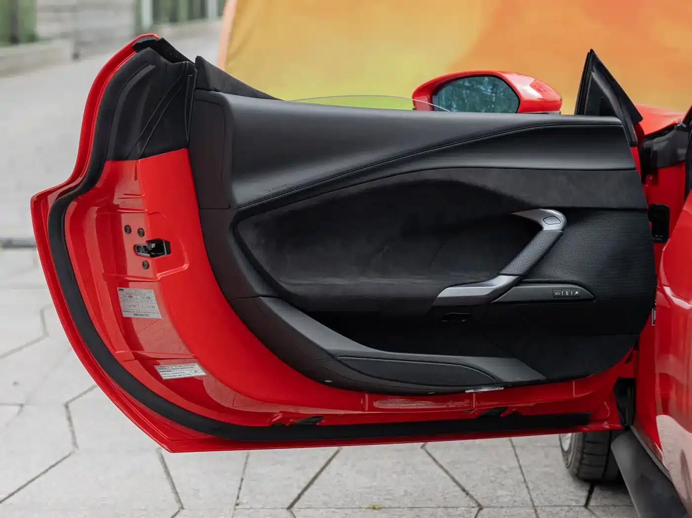 Ferrari 296 2022 3.0T V6 GTS — миниатюра 9