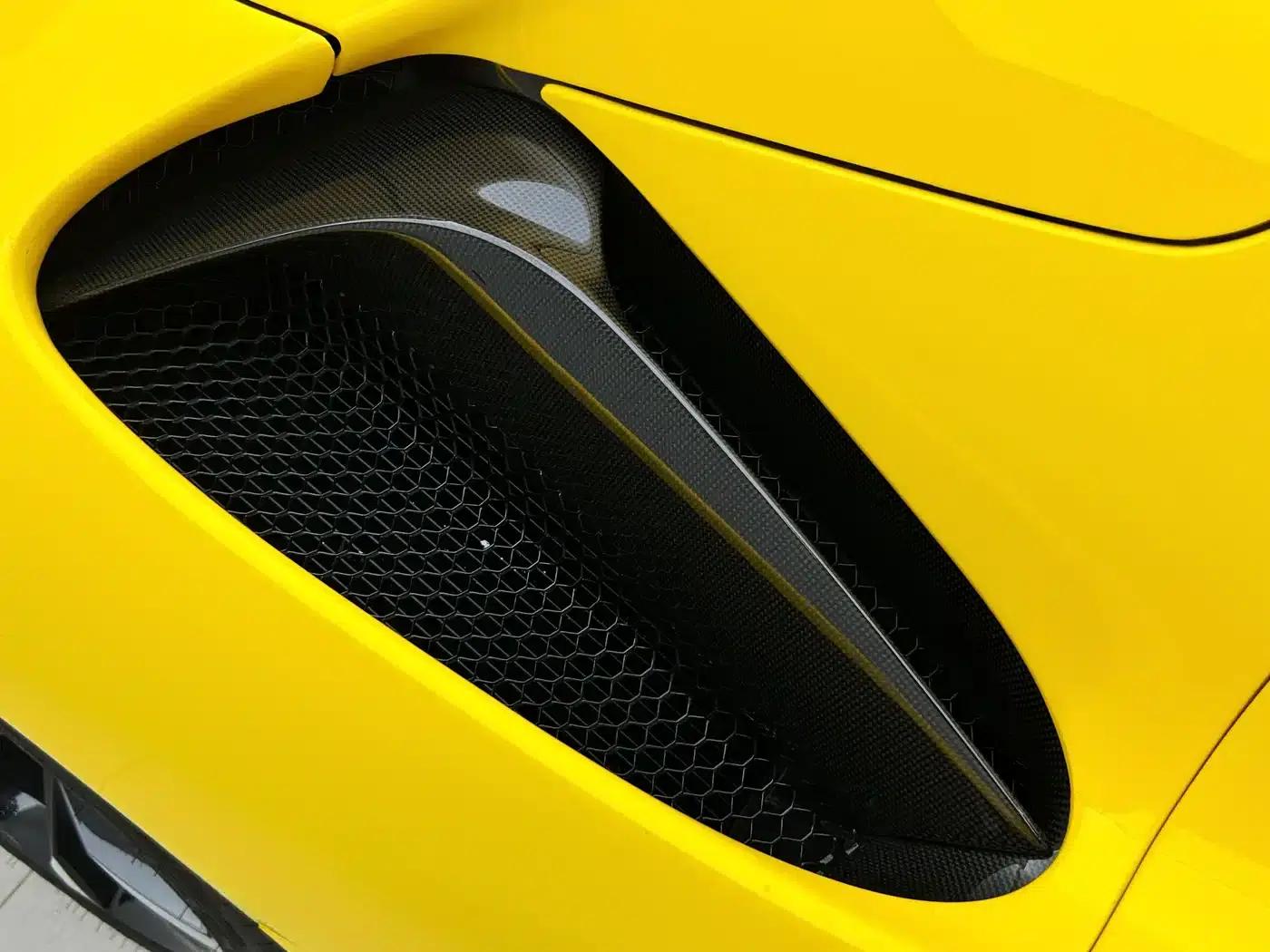SF90 2021 3.9T V8 Spider — миниатюра 13