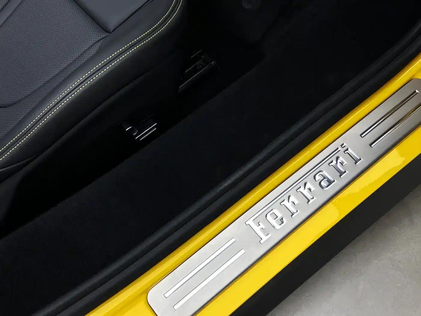 SF90 2021 3.9T V8 Spider — миниатюра 14