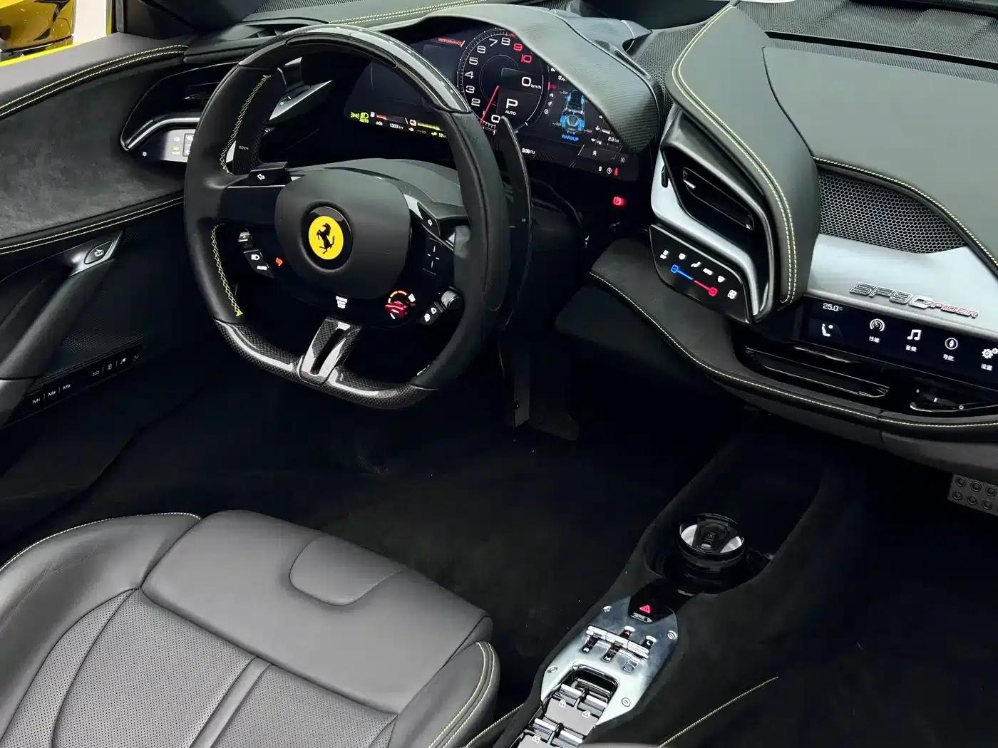 SF90 2021 3.9T V8 Spider — миниатюра 16