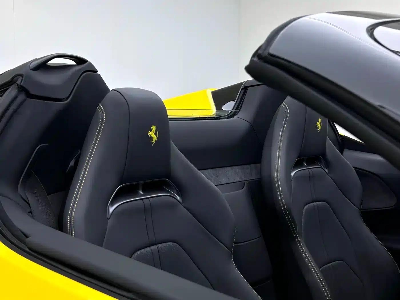 SF90 2021 3.9T V8 Spider — миниатюра 24