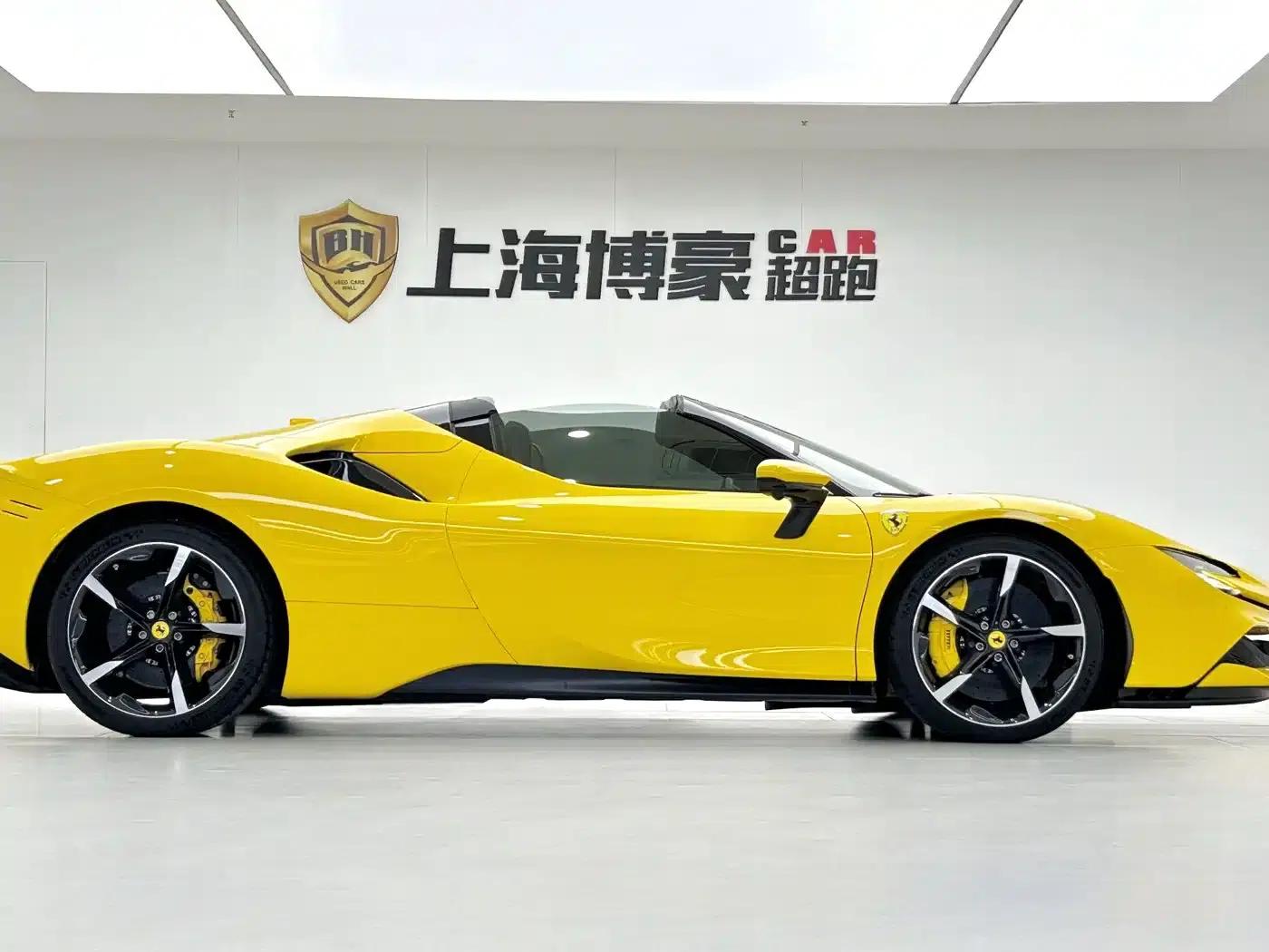 SF90 2021 3.9T V8 Spider — миниатюра 5