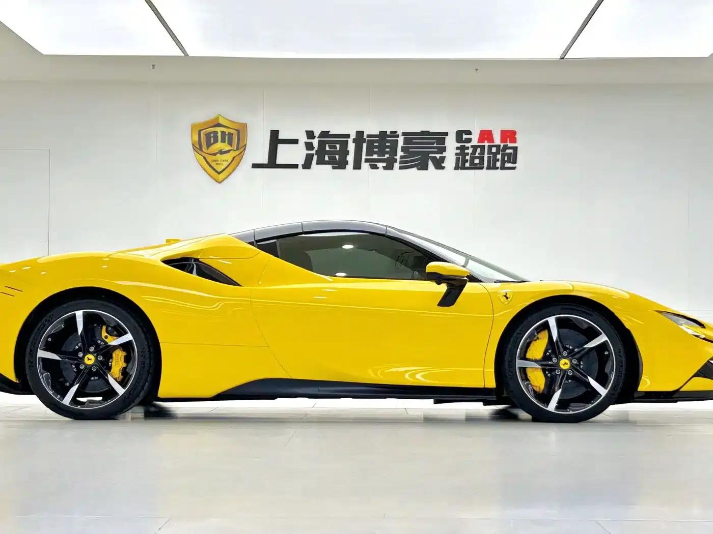 SF90 2021 3.9T V8 Spider — миниатюра 6