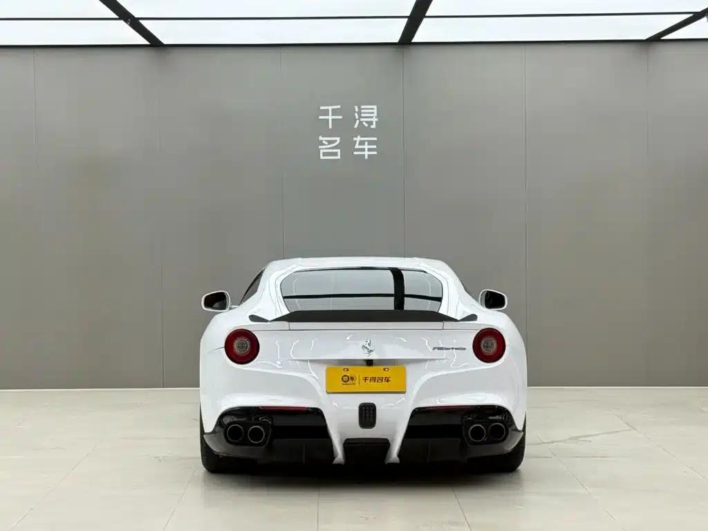 2013 F12berlinetta 6.3L Standard Model — миниатюра 13