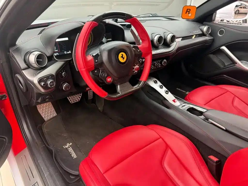 2013 F12berlinetta 6.3L Standard Model — миниатюра 4