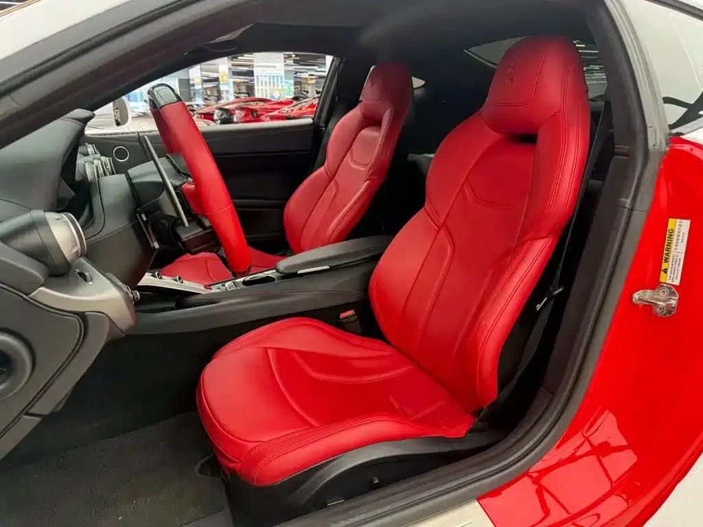 2013 F12berlinetta 6.3L Standard Model — миниатюра 5