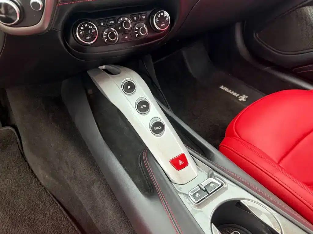 2013 F12berlinetta 6.3L Standard Model — миниатюра 7