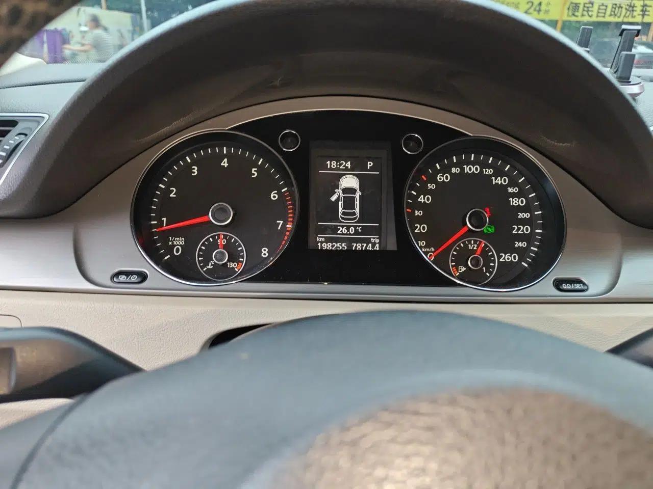 Volkswagen Magotan 2012 1.8TSI Luxury Model — миниатюра 11