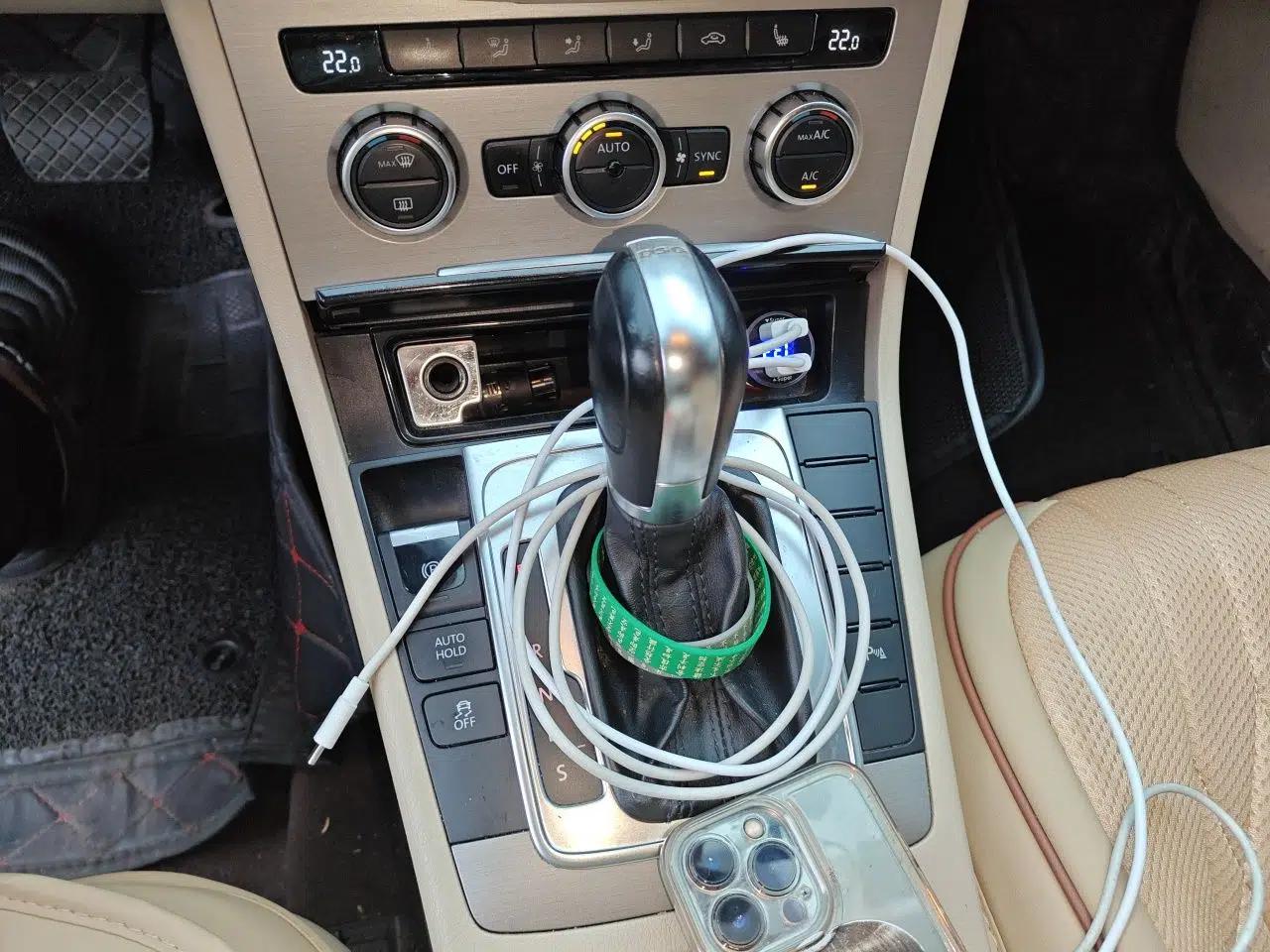 Volkswagen Magotan 2012 1.8TSI Luxury Model — миниатюра 14