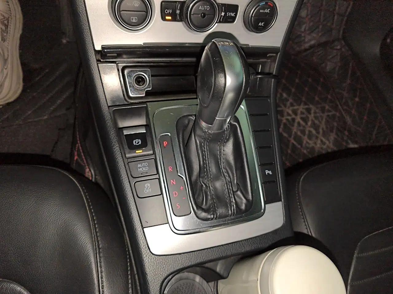 Volkswagen Magotan 2015 1.8TSI Advanced Model — миниатюра 14