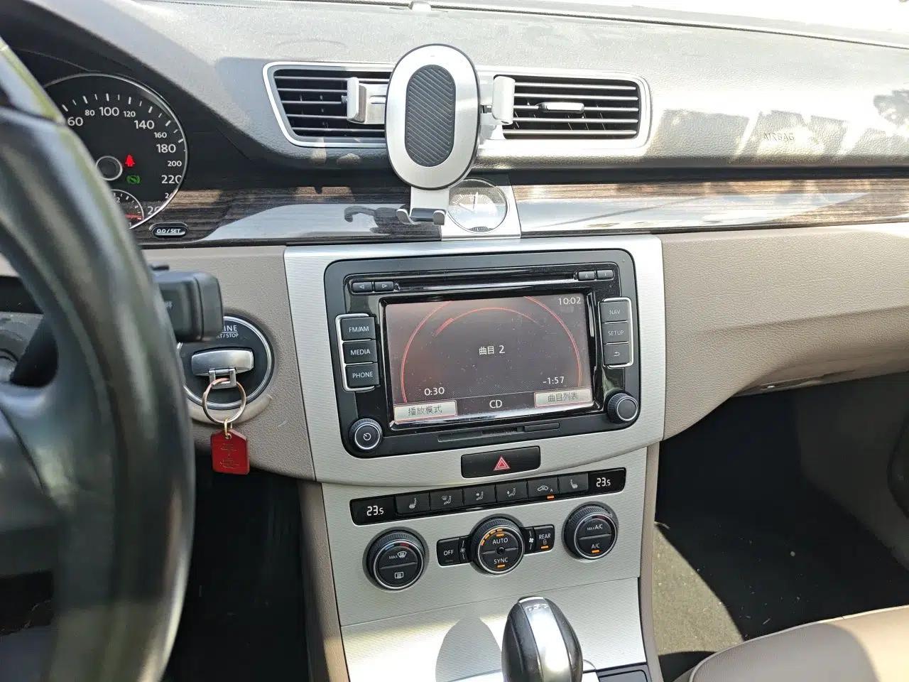 Volkswagen Magotan 2013 2.0 TSI Prestige Model — миниатюра 13