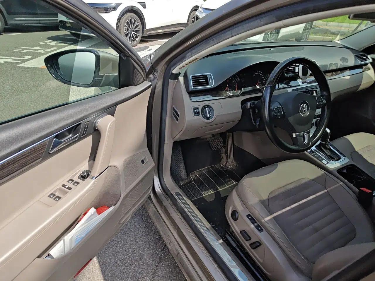 Volkswagen Magotan 2013 2.0 TSI Prestige Model — миниатюра 16