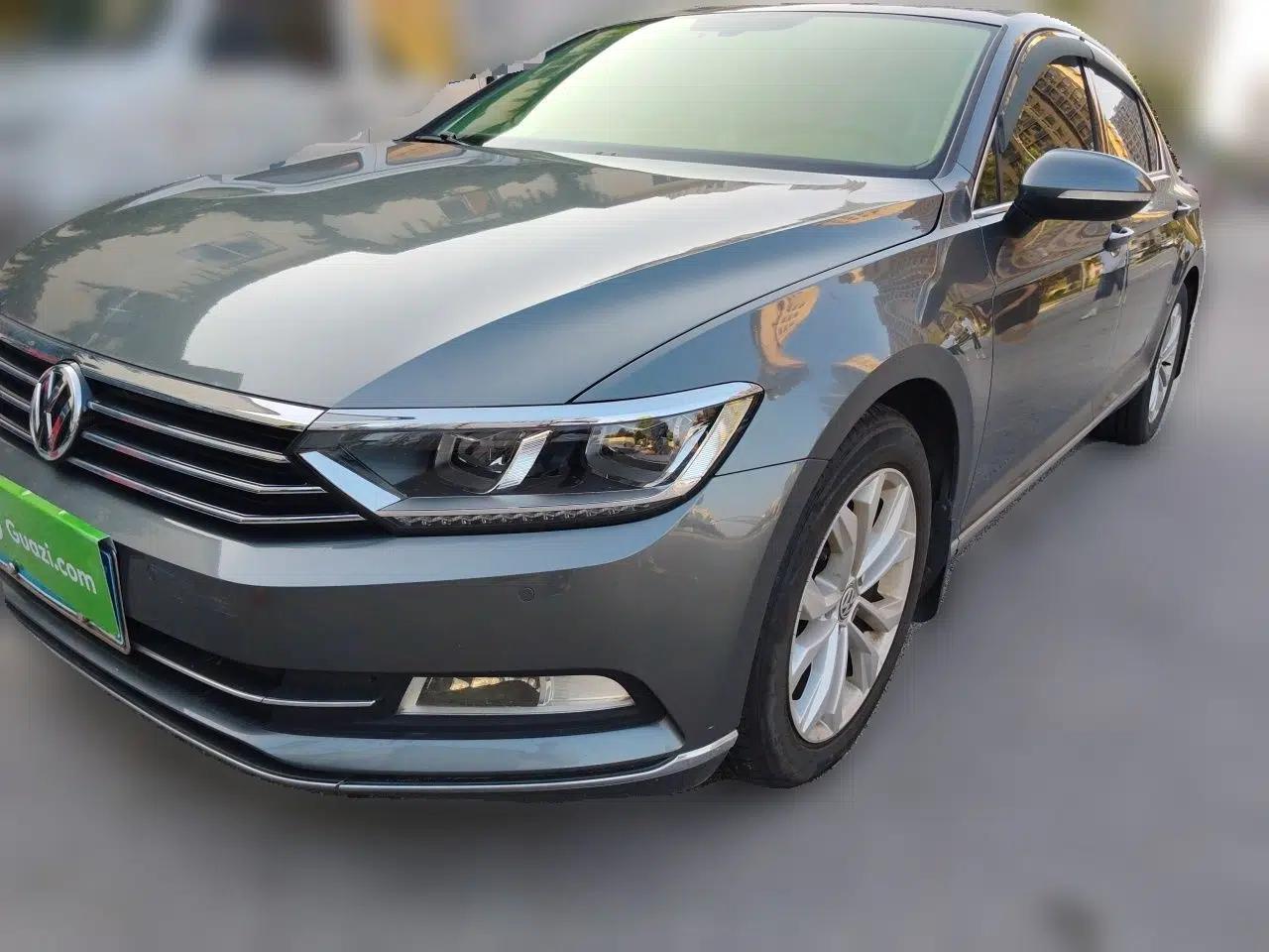 Volkswagen Magotan 2017 330TSI DSG Luxury Model — миниатюра 1