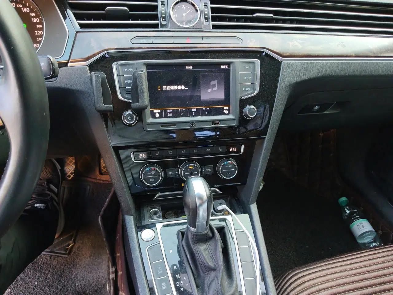 Volkswagen Magotan 2017 330TSI DSG Luxury Model — миниатюра 13