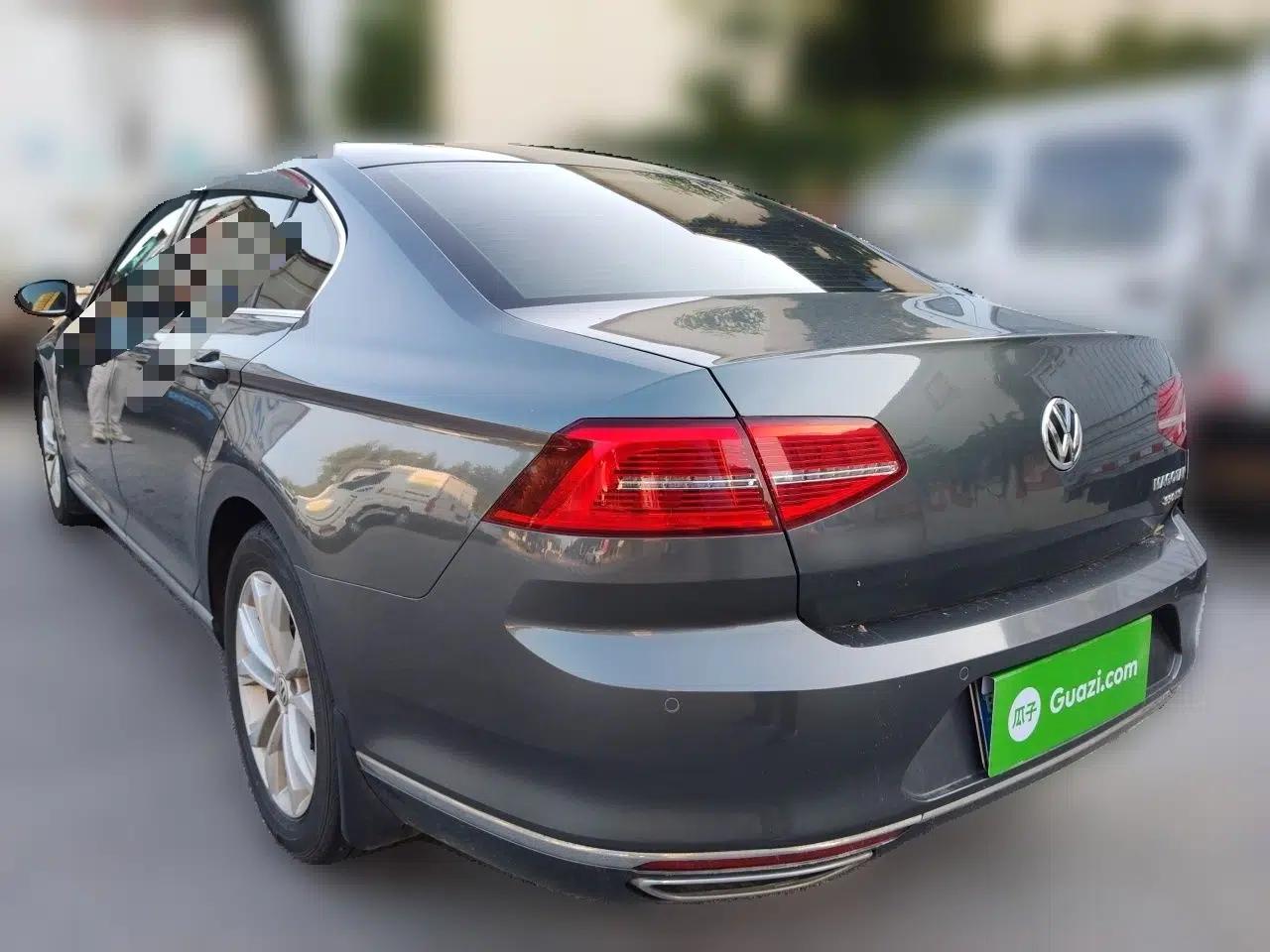 Volkswagen Magotan 2017 330TSI DSG Luxury Model — миниатюра 4
