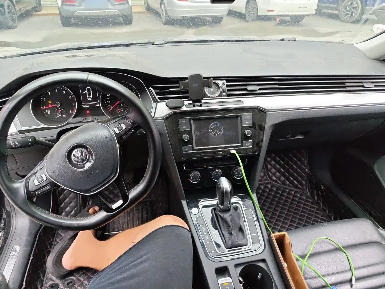Volkswagen Magotan 2018 330TSI DSG Advanced Model — миниатюра 9