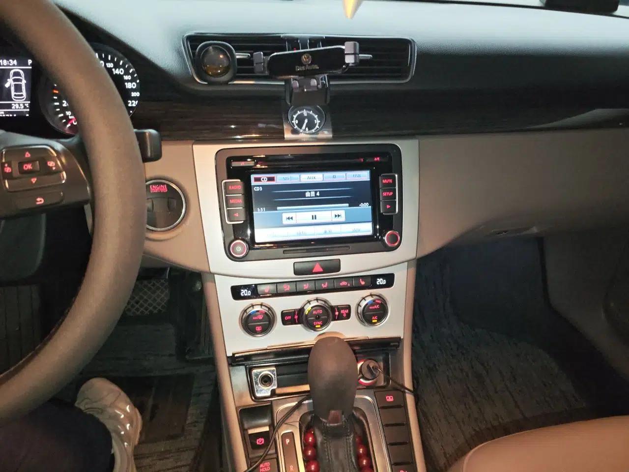 Volkswagen Magotan 2012 Facelift 2.0 TSI Prestige Model — миниатюра 13