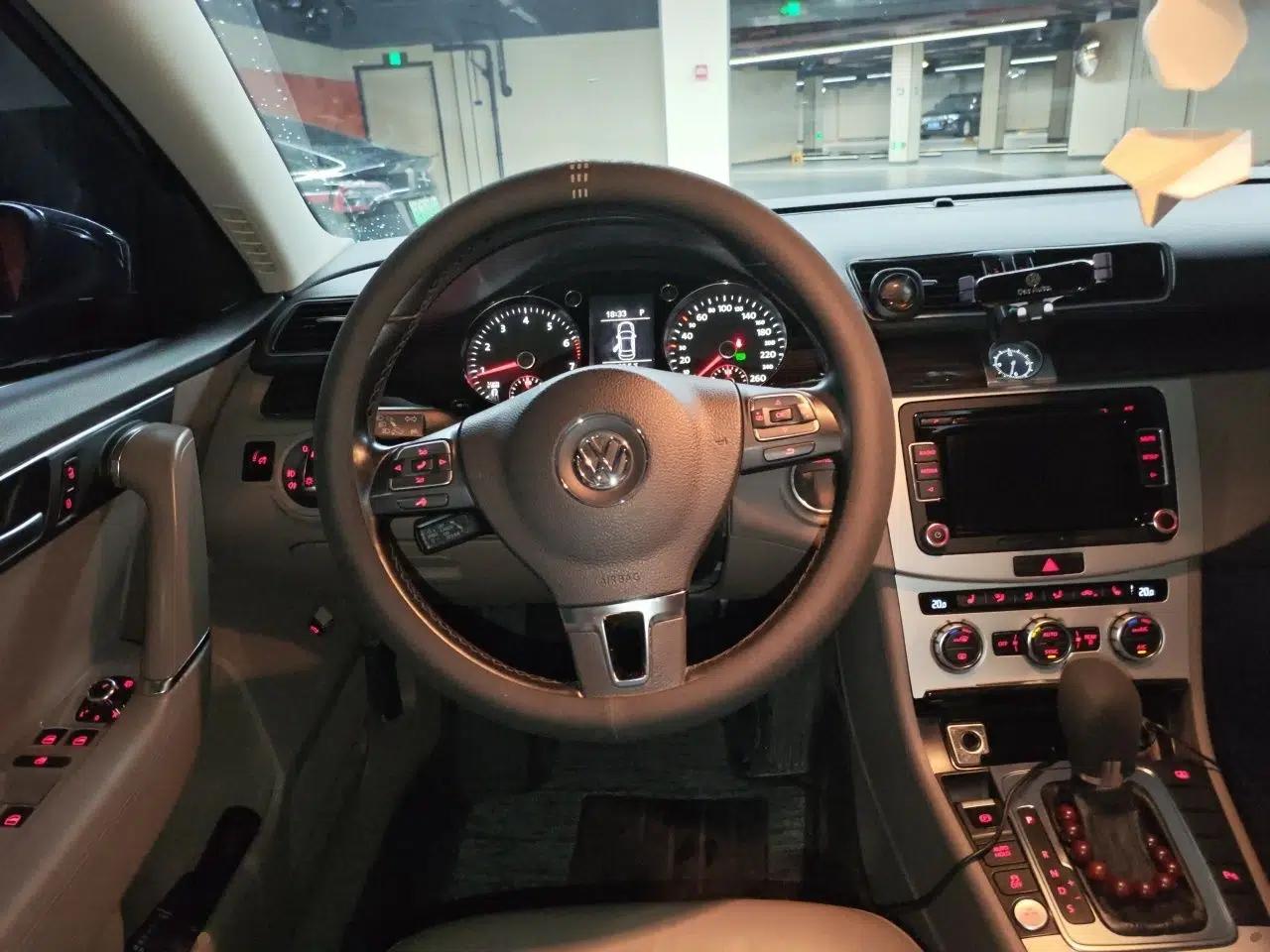 Volkswagen Magotan 2012 Facelift 2.0 TSI Prestige Model — миниатюра 10