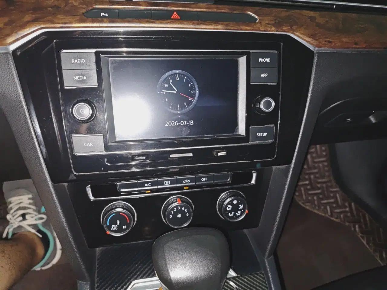 Volkswagen Magotan 2018 280TSI DSG Leading Model — миниатюра 13