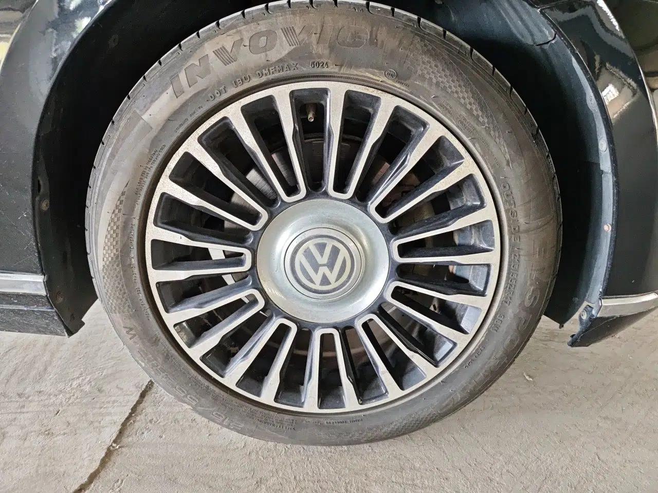 Volkswagen Magotan 2018 280TSI DSG Leading Model — миниатюра 8