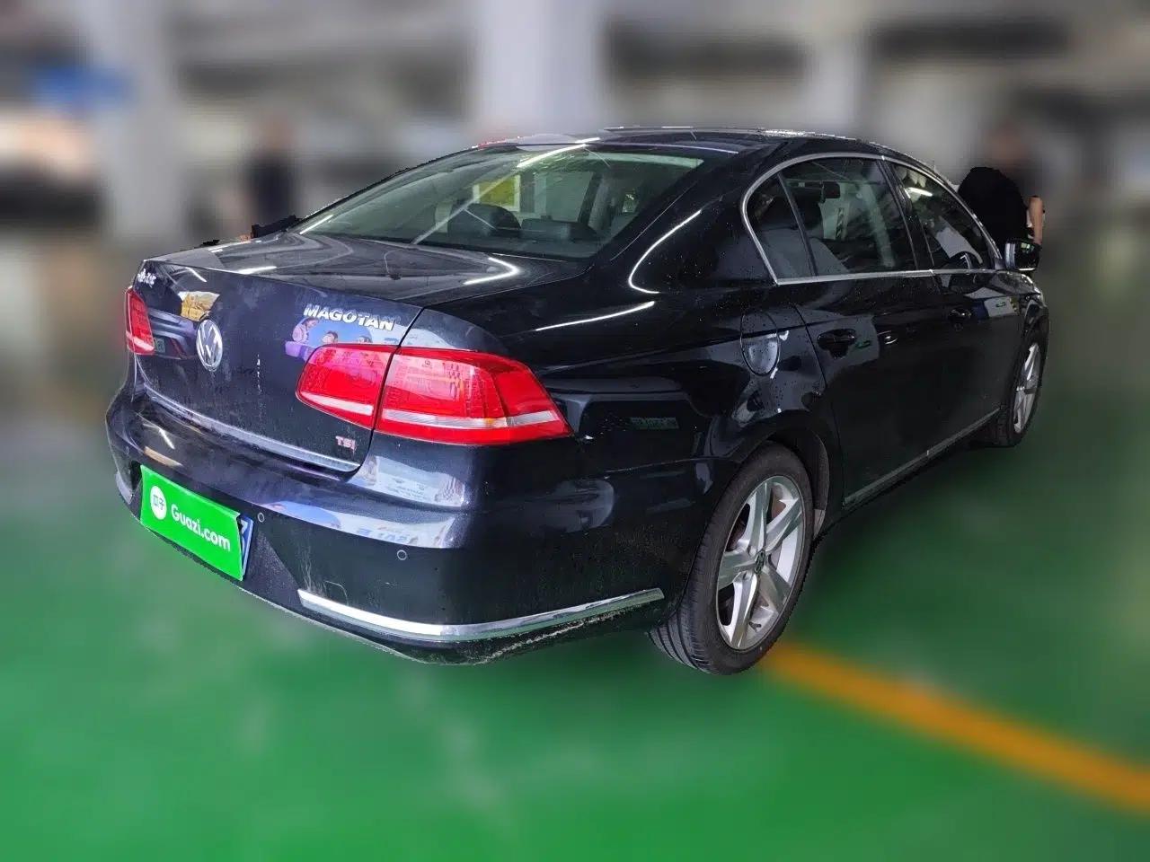 Volkswagen Magotan 2016 2.0 TSI Luxury Comfort Version — миниатюра 6