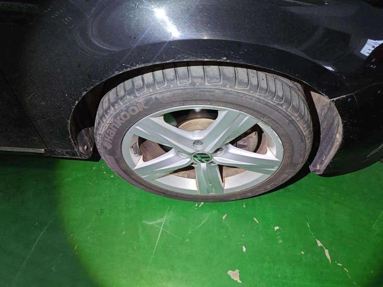 Volkswagen Magotan 2016 2.0 TSI Luxury Comfort Version — миниатюра 8