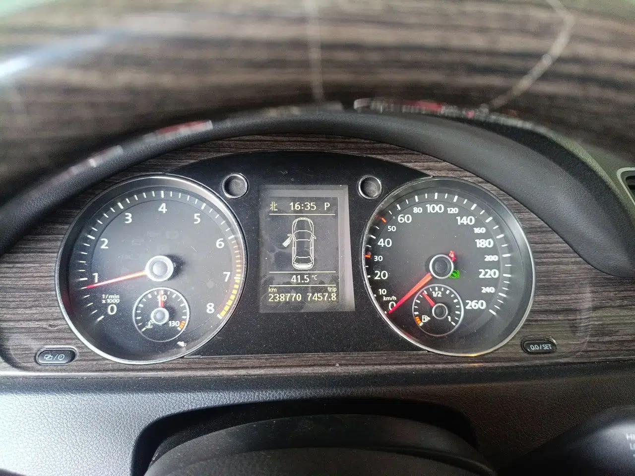 Volkswagen Magotan 2012 Revised Version 2.0 TSI Supreme Edition — миниатюра 11