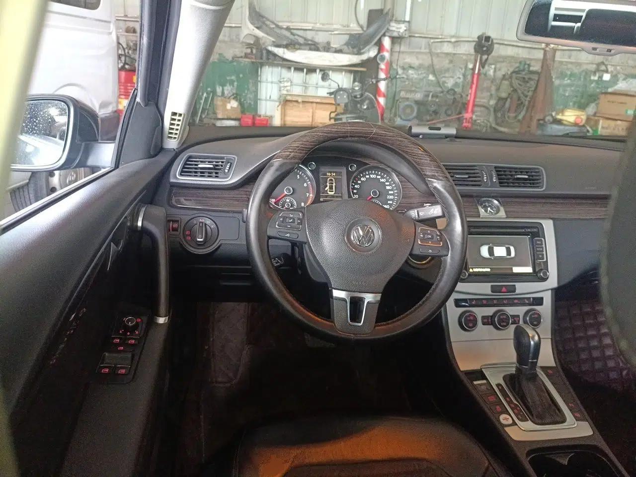Volkswagen Magotan 2012 Revised Version 2.0 TSI Supreme Edition — миниатюра 10