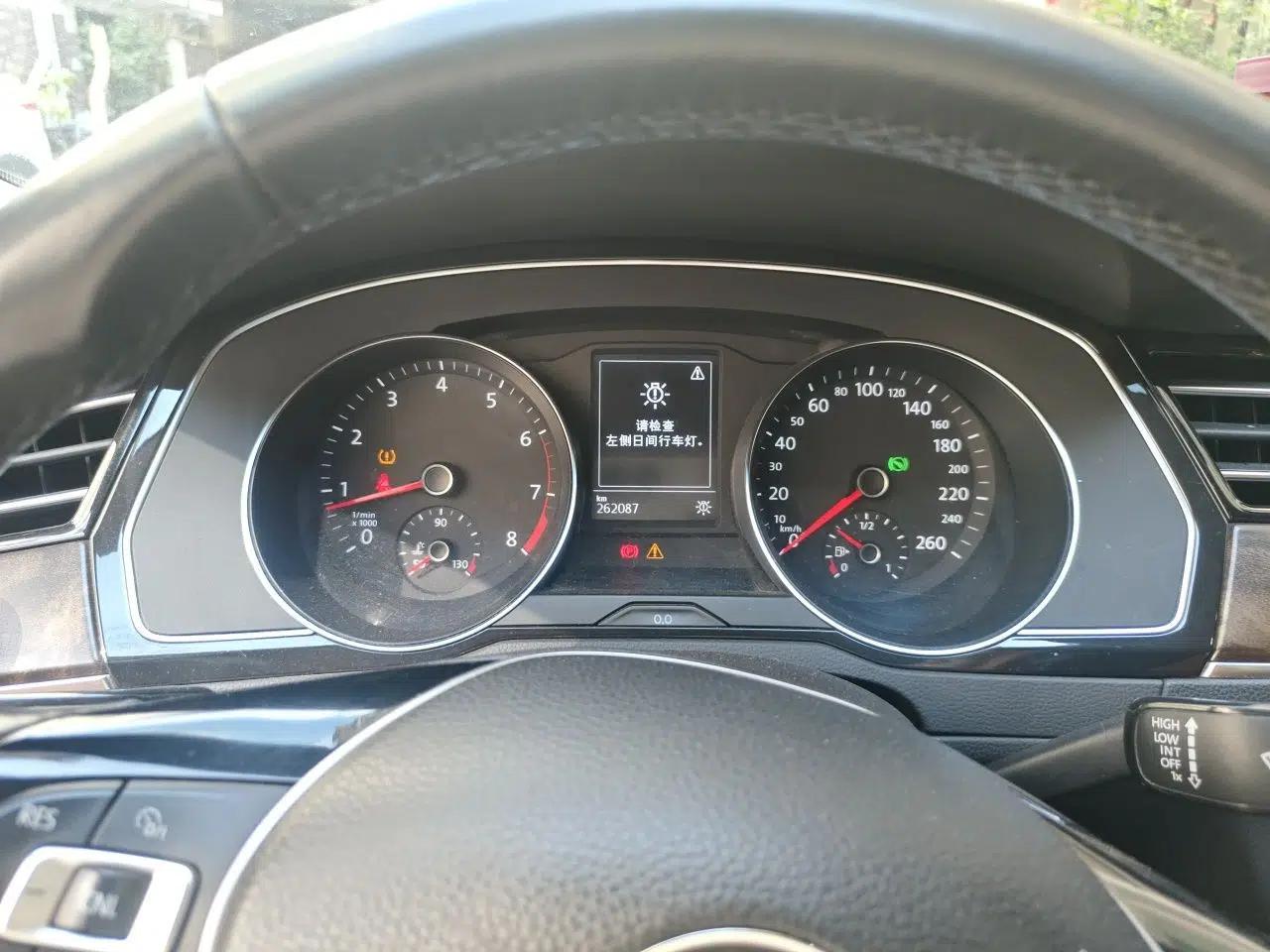 Volkswagen Magotan 2017 380TSI DSG Luxury Model — миниатюра 11