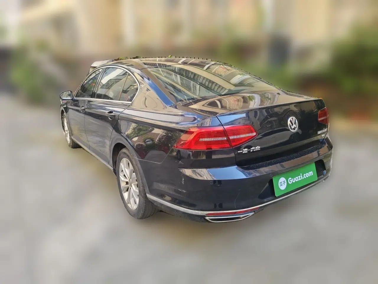 Volkswagen Magotan 2017 380TSI DSG Luxury Model — миниатюра 4
