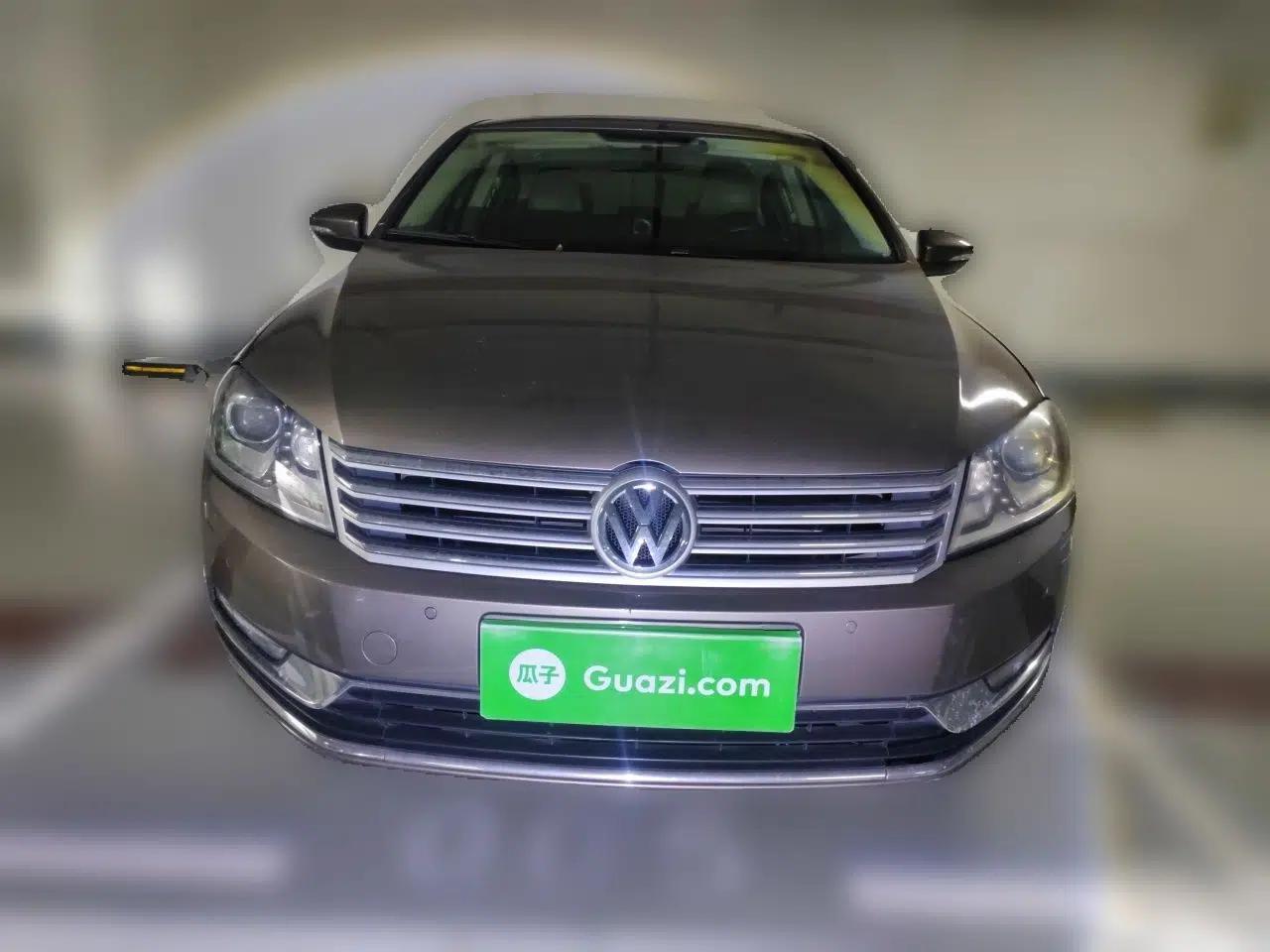 Volkswagen Magotan 2015 Facelift 1.8TSI Luxury Model — миниатюра 2