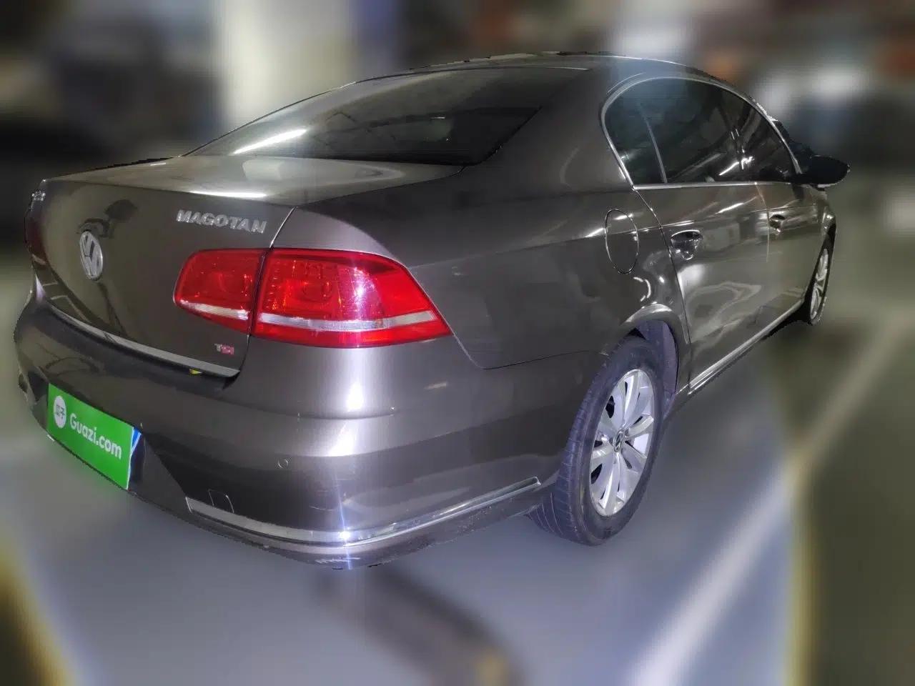 Volkswagen Magotan 2015 Facelift 1.8TSI Luxury Model — миниатюра 6