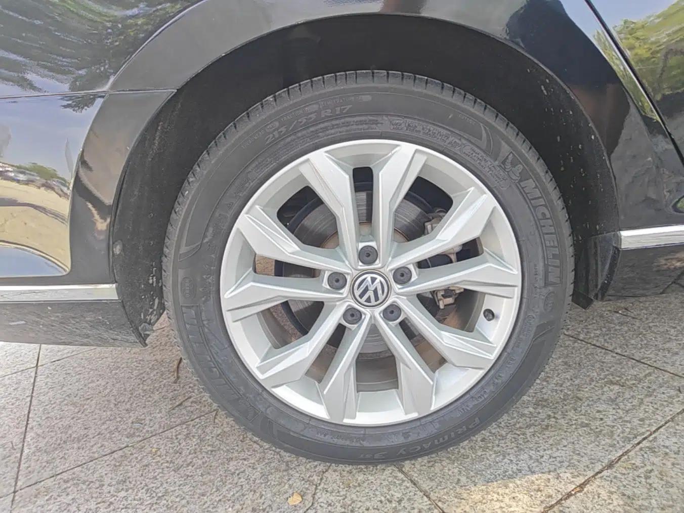 Volkswagen Magotan 2018 Facelift 330TSI DSG Luxury Model — миниатюра 11