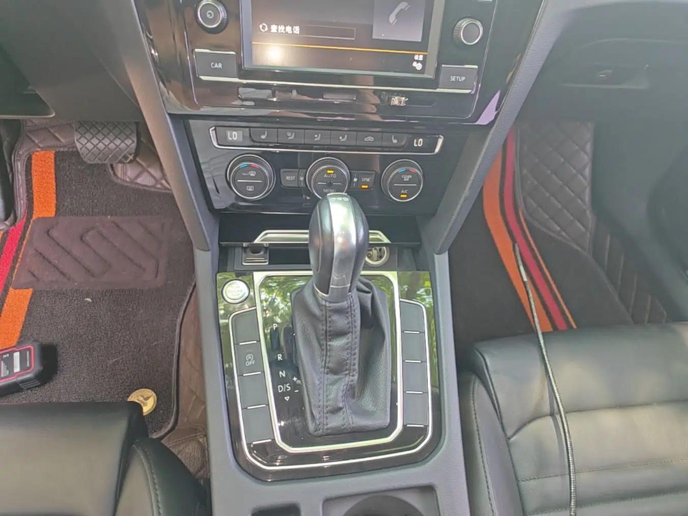Volkswagen Magotan 2018 Facelift 330TSI DSG Luxury Model — миниатюра 21