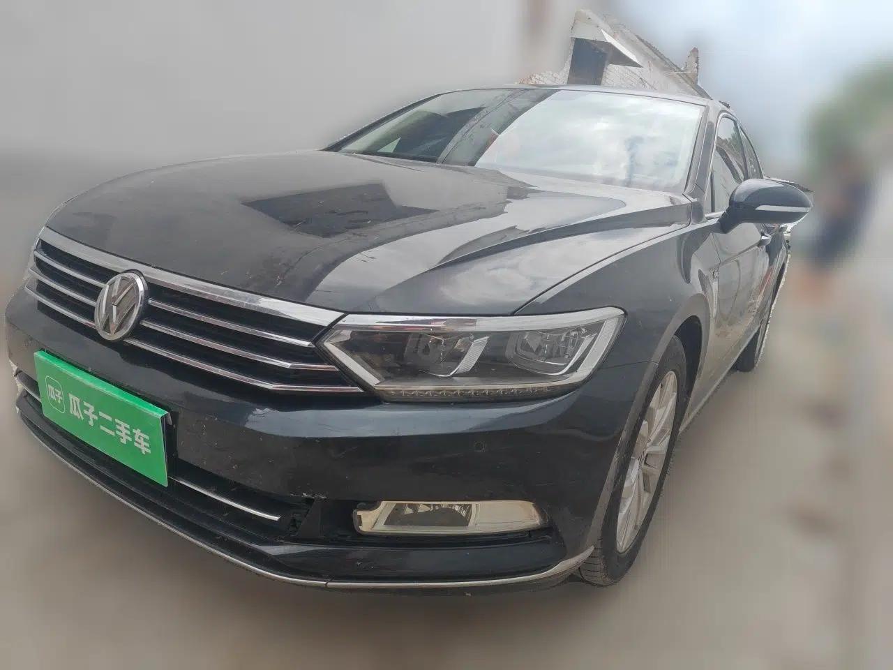 Volkswagen Magotan 2018 Facelift 330TSI DSG Luxury Model — миниатюра 1