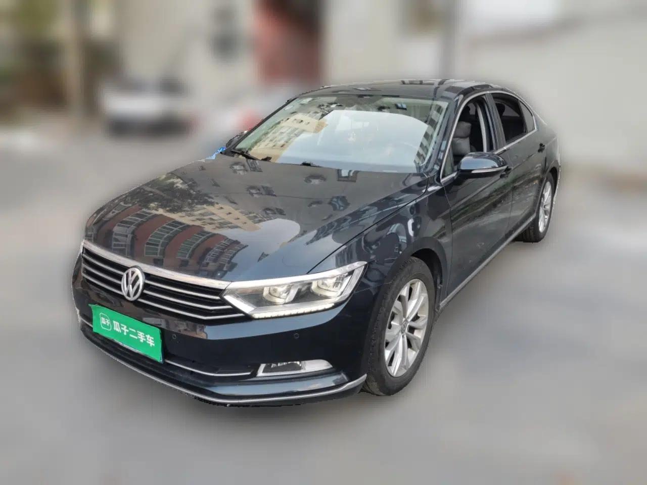 Volkswagen Magotan 2018 Facelift 330TSI DSG Luxury Model — миниатюра 1