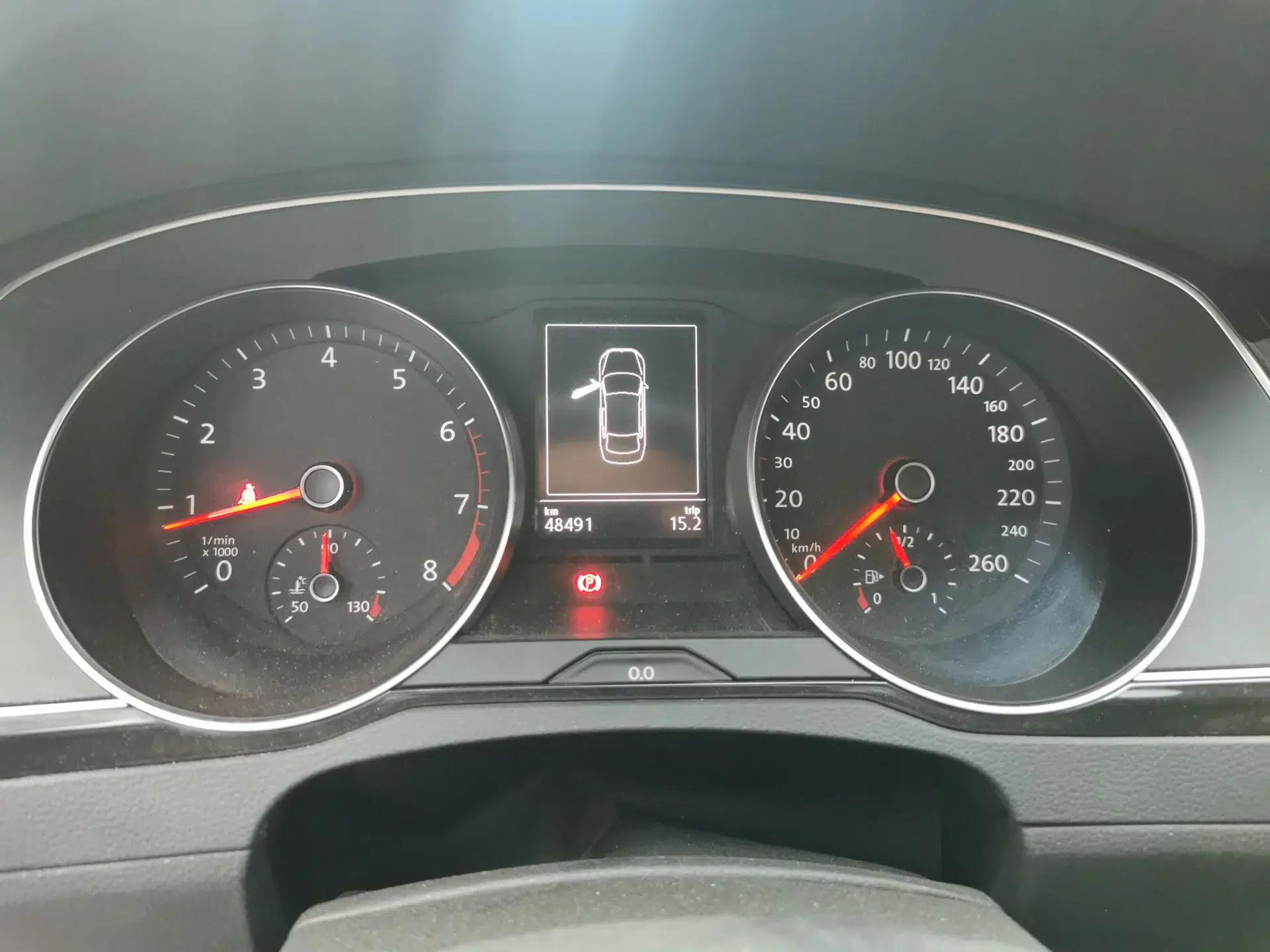 Volkswagen Magotan 2018 Facelift 330TSI DSG Luxury Model — миниатюра 11