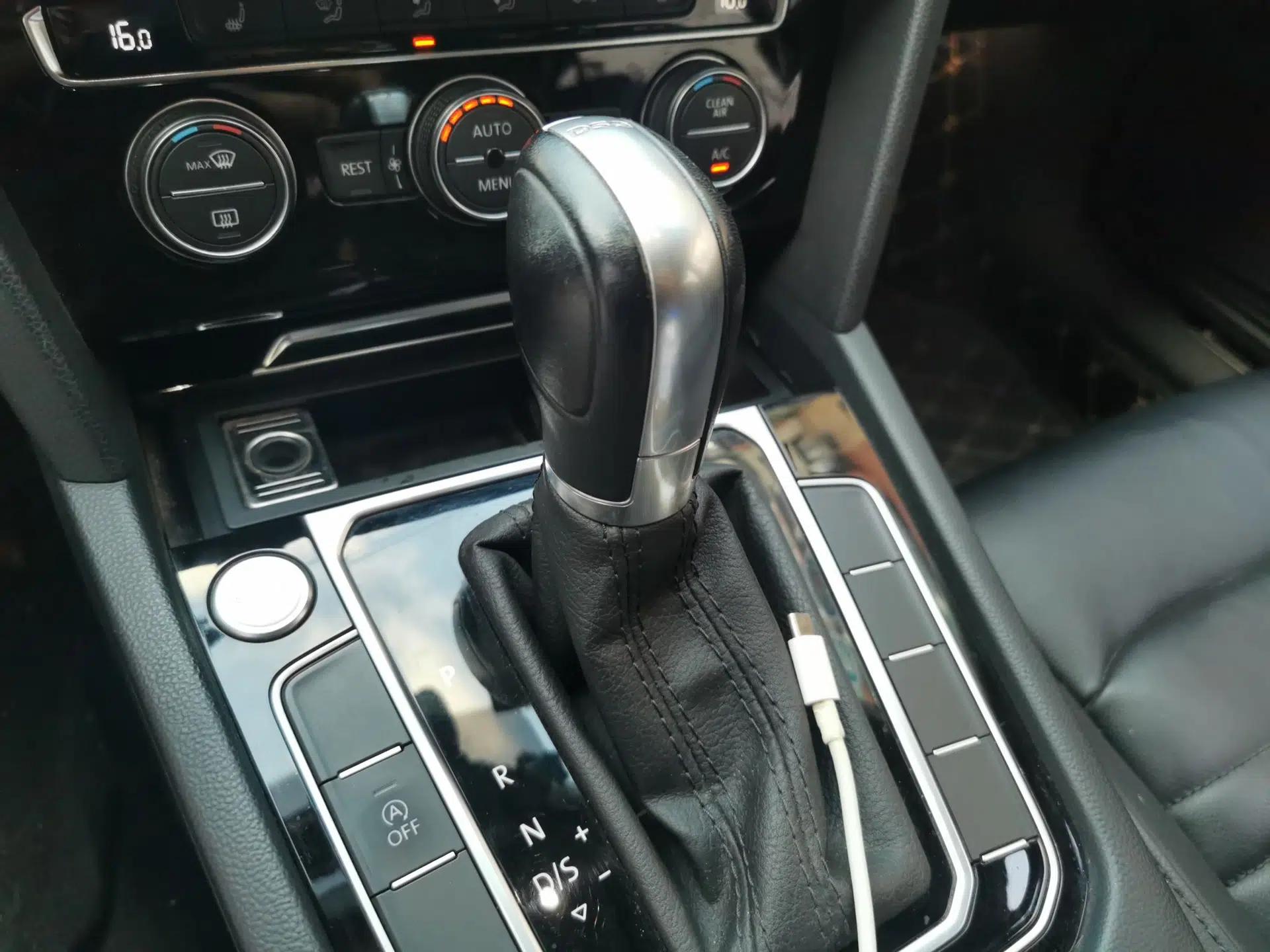 Volkswagen Magotan 2018 Facelift 330TSI DSG Luxury Model — миниатюра 14