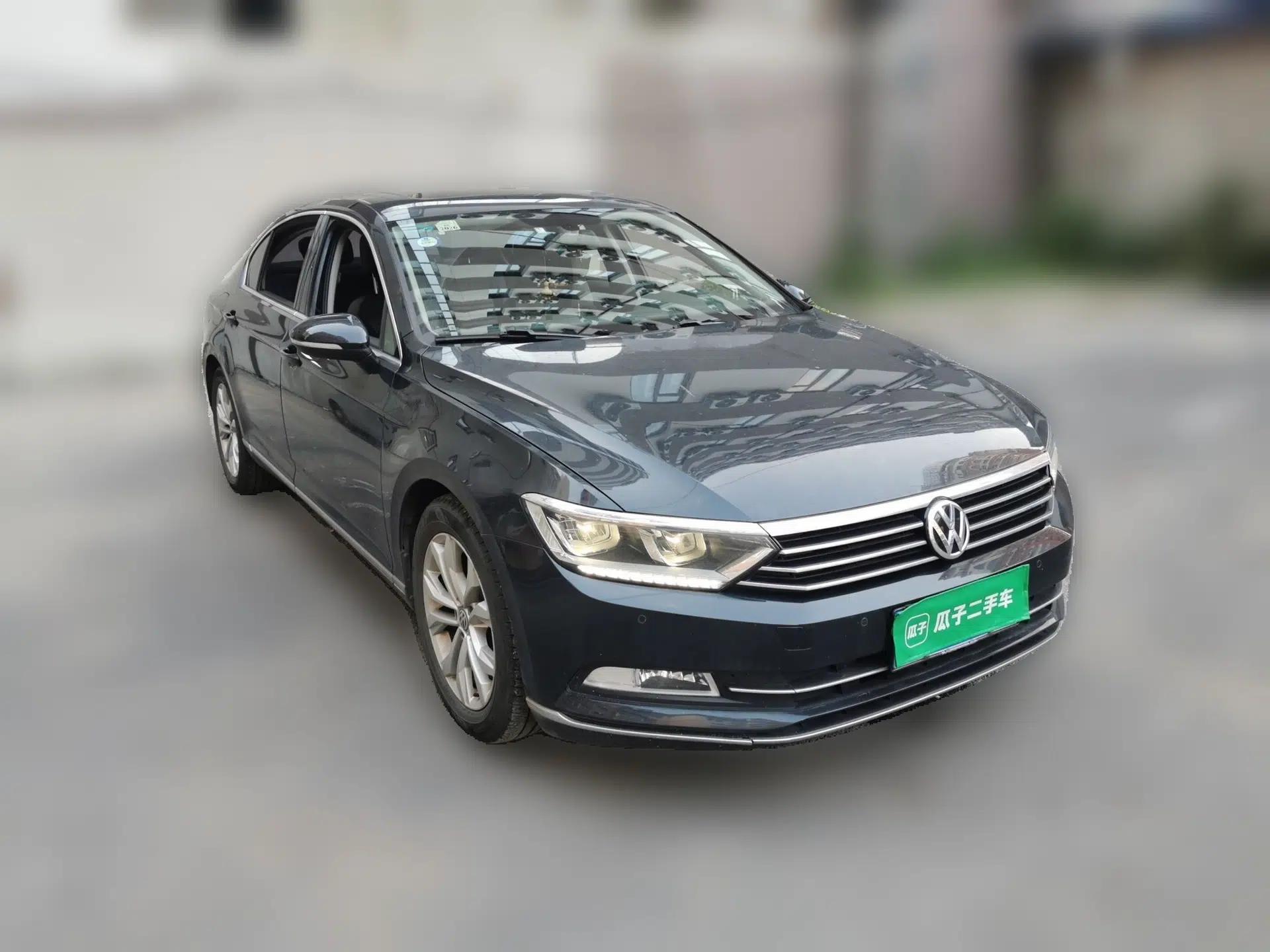 Volkswagen Magotan 2018 Facelift 330TSI DSG Luxury Model — миниатюра 3