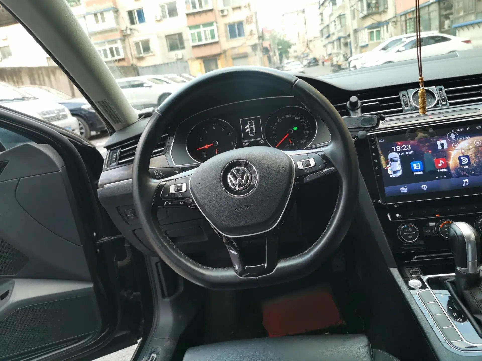 Volkswagen Magotan 2018 Facelift 330TSI DSG Luxury Model — миниатюра 10